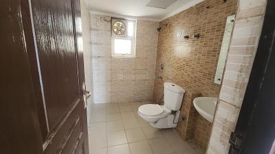 Image of 1441 Sq.ft 2.5 BHK Apartment / Flat for rent in The 3C Lotus Zing, Sector 168, Noida for Rs. 30000
