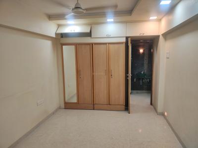 Bedroom Image of 1400 Sq.ft 3 BHK Apartment / Flat for sale in Ganesh Apartments, Vile Parle East Mumbai for Rs. 40000000