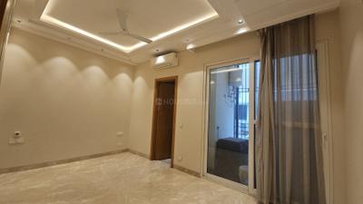 Bedroom Image of 1800 Sq.ft 3 BHK Builder Floor for rent in Green Park New Delhi for Rs. 250000