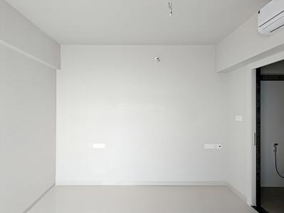 Bedroom Image of 1020 Sq.ft 2 BHK Apartment / Flat for rent in Rustomjee Azziano, Thane West Thane for Rs. 45000