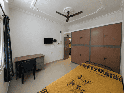 Bedroom Image of 590 Sq.ft 2 BHK Builder Floor for rent in Kolar Road Bhopal for Rs. 10500