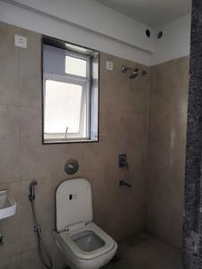 Common Bathroom Image of 700 Sq.ft 1 BHK Apartment / Flat for rent in Kavya Residency, Kasarvadavali Thane for Rs. 16344