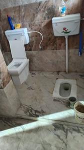 Bathroom Image of 2000 Sq.ft 4 BHK Independent House for rent in Kalyani Nadia for Rs. 28000