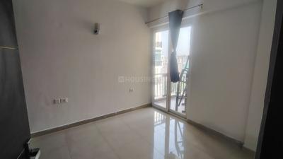 Bedroom Image of 1030 Sq.ft 2 BHK Apartment / Flat for rent in Sikka Karnam Greens, Sector 143B Noida for Rs. 27500