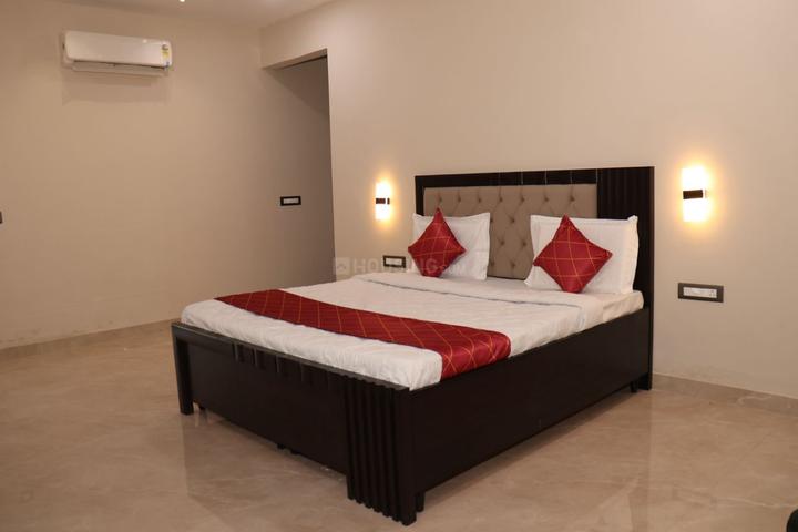 Block C, Sector 27 Bedroom 1