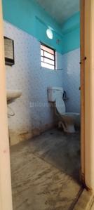 Bathroom Image of 850 Sq.ft 2 BHK Apartment / Flat for sale in Kalikapur Kolkata for Rs. 4000000
