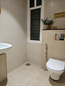 Common Bathroom Image of 1556 Sq.ft 4 BHK Apartment / Flat for sale in Que 914, Mundhwa Pune for Rs. 13900000
