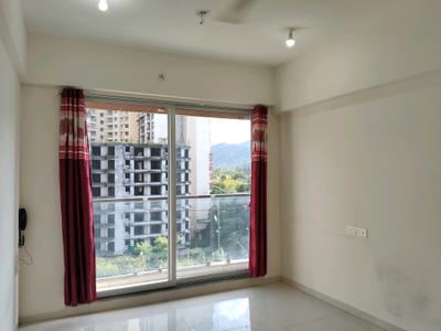 Living Room Image of 750 Sq.ft 2 BHK Apartment / Flat for sale in Dosti Heron, Thane West Thane for Rs. 9900000