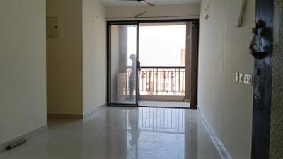 Living Room Image of 847 Sq.ft 3 BHK Apartment / Flat for rent in The 102, Joka Kolkata for Rs. 18000