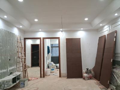 Living Room Image of 1350 Sq.ft 3 BHK Builder Floor for sale in Paschim Vihar New Delhi for Rs. 27500000