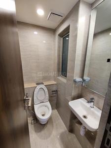 Bathroom Image of 1023 Sq.ft 2 BHK Apartment / Flat for sale in Hiranandani Gardens, Powai Mumbai for Rs. 41000000