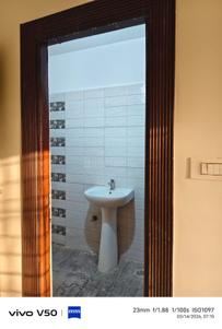 Bathroom Image of 2200 Sq.ft 5 BHK Duplex for rent in Bawadiya Kalan Bhopal for Rs. 38000