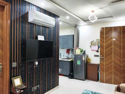 Living Room Image of 1400 Sq.ft 2 BHK Builder Floor for rent in Sector 42 Gurgaon for Rs. 55000