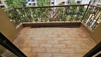 Balcony Image of 1600 Sq.ft 3 BHK Apartment / Flat for sale in Mohammed Wadi Pune for Rs. 16000000