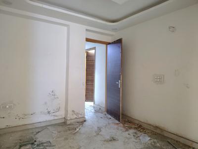Living Room Image of 650 Sq.ft 2 BHK Apartment / Flat for sale in Sangam Vihar New Delhi for Rs. 3500000