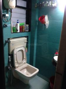 Bathroom Image of 850 Sq.ft 2 BHK Apartment / Flat for sale in Juhu Mumbai for Rs. 30000000
