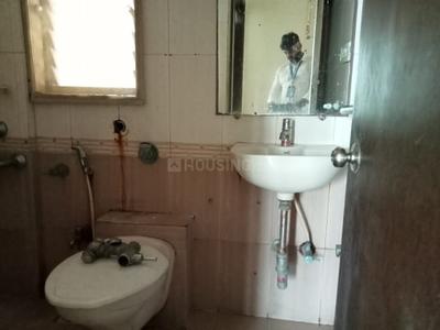 Bathroom Image of 975 Sq.ft 2 BHK Apartment / Flat for rent in Lodha Paradise, Thane West Thane for Rs. 40000
