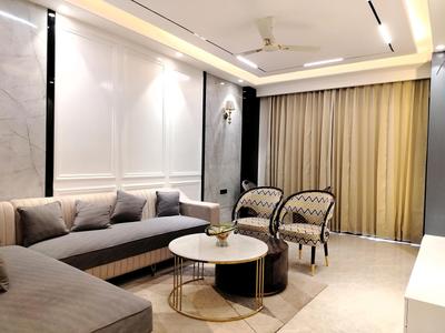 Living Room Image of 2700 Sq.ft 4 BHK Builder Floor for sale in DLF Independent Floors, DLF Phase 3 Gurgaon for Rs. 37500000