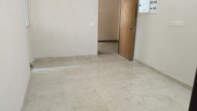 Living Room Image of 835 Sq.ft 2 BHK Apartment / Flat for rent in NBCC Golf Homes, Noida Extension Greater Noida for Rs. 17000