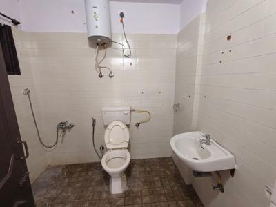 Bathroom Image of 2200 Sq.ft 3 BHK Apartment / Flat for rent in Shivaji Nagar Bengaluru for Rs. 100000
