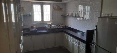Kitchen Image of 1200 Sq.ft 2 BHK Apartment / Flat for rent in Navrangpura Ahmedabad for Rs. 25000