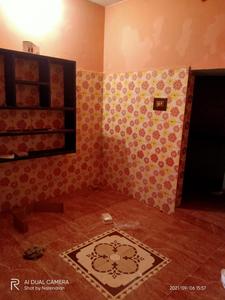 Living Room Image of 400 Sq.ft 1 BHK Builder Floor for rent in Kodungaiyur East Chennai for Rs. 6000
