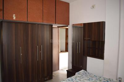 Bedroom Image of 1250 Sq.ft 2 BHK Apartment / Flat for rent in Shahibaug Ahmedabad for Rs. 22000