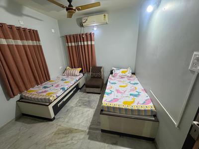 Bedroom Image of Rajiv pg in Karelibagh, Vadodara