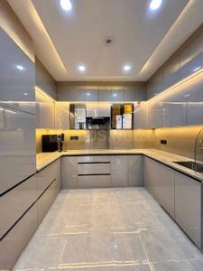 Kitchen Image of 1170 Sq.ft 3 BHK Builder Floor for sale in Gagan Vihar New Delhi for Rs. 10300000