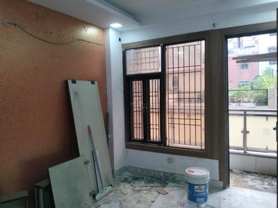 Bedroom Image of 650 Sq.ft 2 BHK Builder Floor for sale in Mahavir Enclave New Delhi for Rs. 4800000