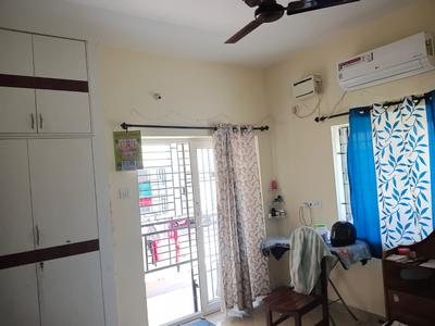Bedroom Image of 1100 Sq.ft 2 BHK Apartment / Flat for rent in Sholinganallur Chennai for Rs. 26000