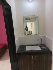 Bathroom Image of 900 Sq.ft 2 BHK Independent House for rent in Kharadi Pune for Rs. 26000