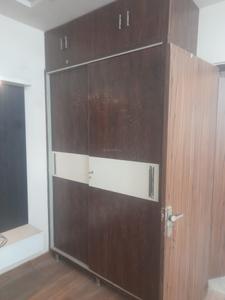 Bedroom Image of 1100 Sq.ft 2 BHK Builder Floor for rent in Preet Vihar New Delhi for Rs. 25000