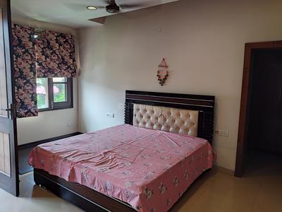 Bedroom Image of 1400 Sq.ft 2 BHK Builder Floor for rent in GTB Nagar Jalandhar for Rs. 21000