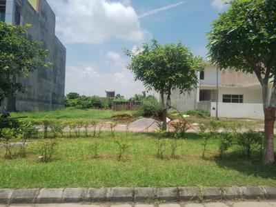 Image of 3300 Sq.ft Residential Plot / Land for sale in DLF Garden City, Mohanlalganj, Lucknow for Rs. 26400000