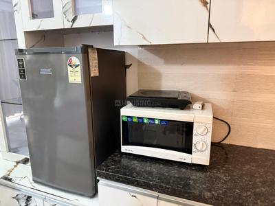 Kitchen Image of 435 Sq.ft 1 RK Apartment / Flat for rent in Paramount Golfforeste Oak &amp; Pine, Surajpur Greater Noida for Rs. 15500