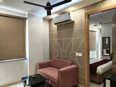 Living Room Image of 400 Sq.ft 1 BHK Builder Floor for rent in Sector 30 Gurgaon for Rs. 40000