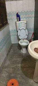 Bathroom Image of 150 Sq.ft 1 RK Apartment / Flat for rent in Meerut Cantt Meerut for Rs. 12000