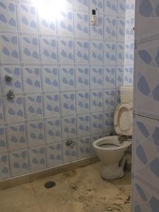 Common Bathroom Image of 1125 Sq.ft 3 BHK Apartment / Flat for sale in Vikaspuri New Delhi for Rs. 14500000