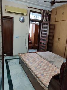 Bedroom Image of 1800 Sq.ft 3 BHK Builder Floor for rent in Naraina New Delhi for Rs. 50000