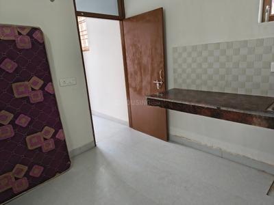 Kitchen Image of 450 Sq.ft 1.5 BHK Builder Floor for rent in Sector 110 Gurgaon for Rs. 12000