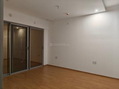 Bedroom Image of 1016 Sq.ft 1 BHK Apartment / Flat for sale in Amanora Gateway Towers, Hadapsar Pune for Rs. 14000000