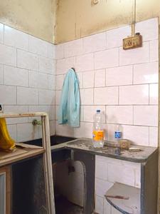 Kitchen Image of 850 Sq.ft 2 BHK Builder Floor for rent in Tollygunge Kolkata for Rs. 18000