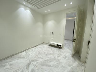 Bedroom Image of 2600 Sq.ft 4 BHK Builder Floor for sale in Model Town New Delhi for Rs. 62500000
