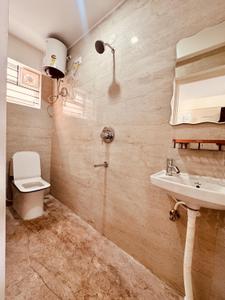 Image of 350 Sq.ft 1 RK Apartment / Flat for rent in Domlur Layout, Bengaluru for Rs. 24000