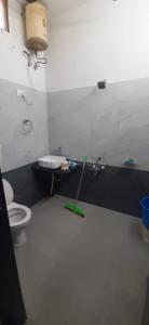 Bathroom Image of 400 Sq.ft 2 BHK Builder Floor for rent in Khema-Ka-Kuwa Jodhpur for Rs. 10000