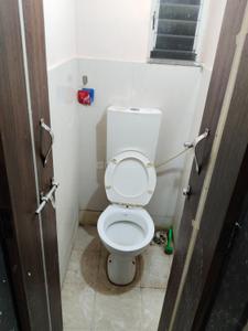 Bathroom Image of 550 Sq.ft 1 BHK Apartment / Flat for rent in Hadapsar Pune for Rs. 3500