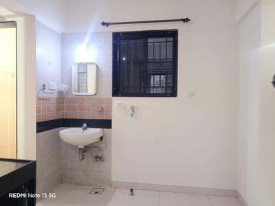 Kitchen Image of 610 Sq.ft 1 BHK Apartment / Flat for rent in Magarpatta Zinnia, Magarpatta City Pune for Rs. 24000