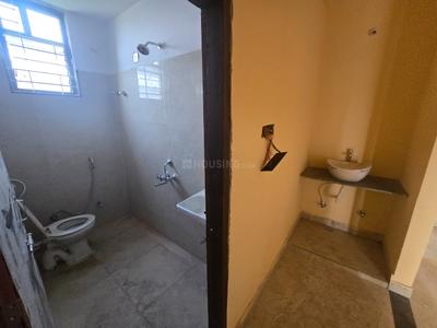 Bathroom Image of 3000 Sq.ft 2 BHK Apartment / Flat for rent in Bawadiya Kalan Bhopal for Rs. 17000