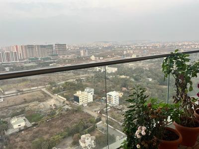Balcony Image of 2200 Sq.ft 3.5 BHK Apartment / Flat for sale in Panchshil Towers, Kharadi Pune for Rs. 32000000
